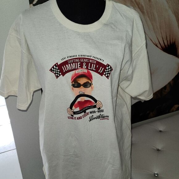 Levi's t shirt - Picture 2 of 4